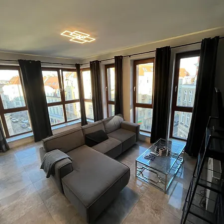 Windows To The Stylish شقة بوزنان