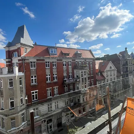 Windows To The Stylish * بوزنان