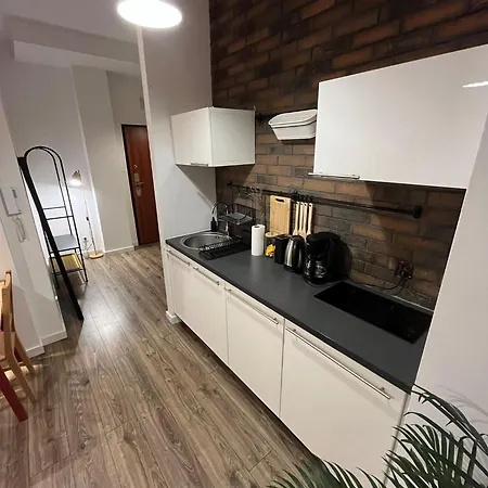 شقة Windows To The Stylish بوزنان