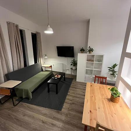 شقة Windows To The Stylish