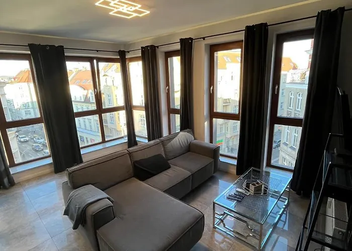 Windows To The Stylish דירה פוזנן